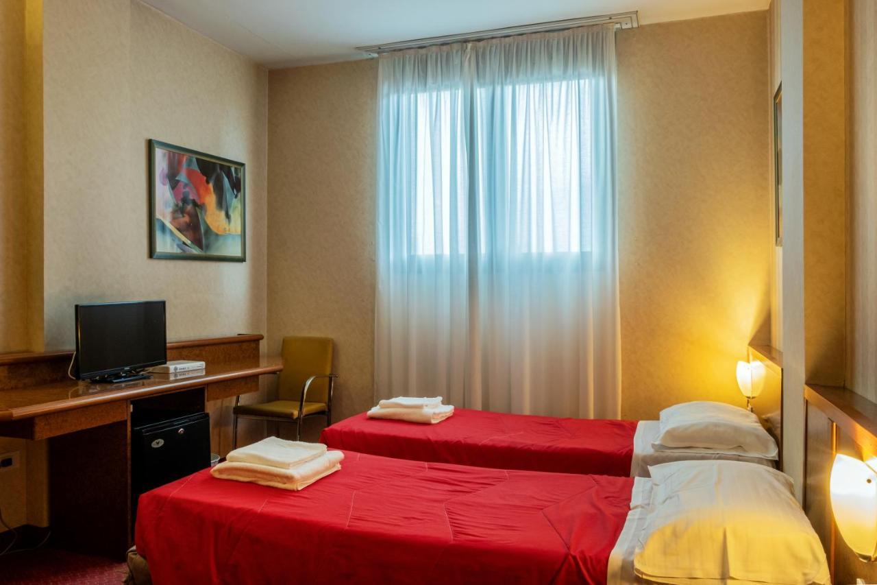 Meditur Hotel Pisa Migliarino Pisano Εξωτερικό φωτογραφία